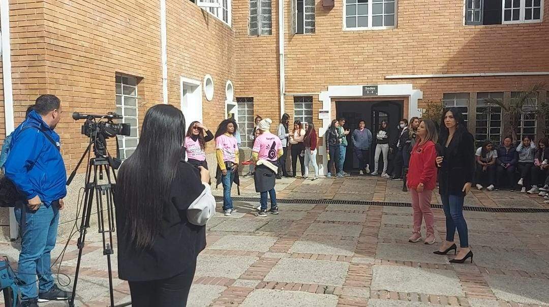 Imagen1-noticia-pita-y-avisa-datecuenta-es-violencia