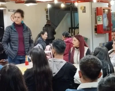 Un saludo sosoro cargado de equidad y respeto
