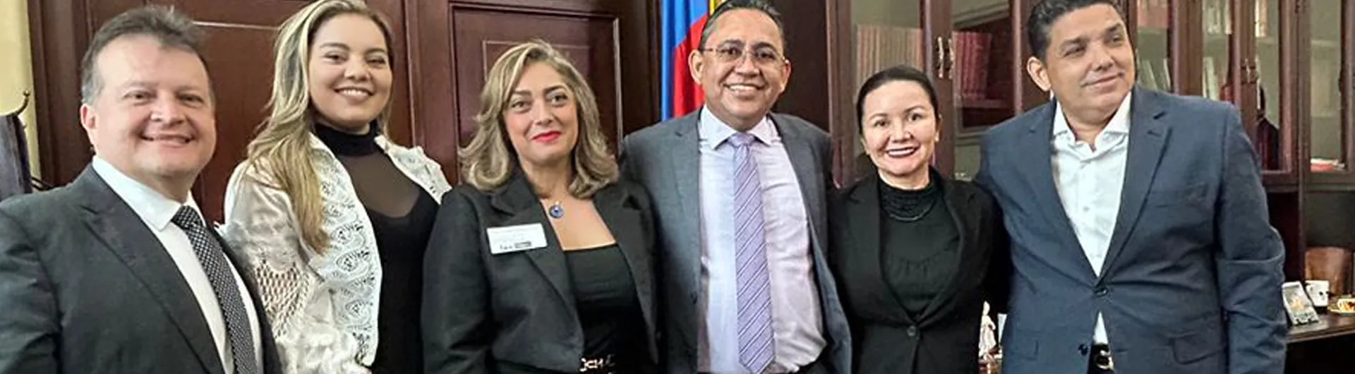 Participó en la radicación de la reforma a la ley 376 de 1997 en el congreso de la república