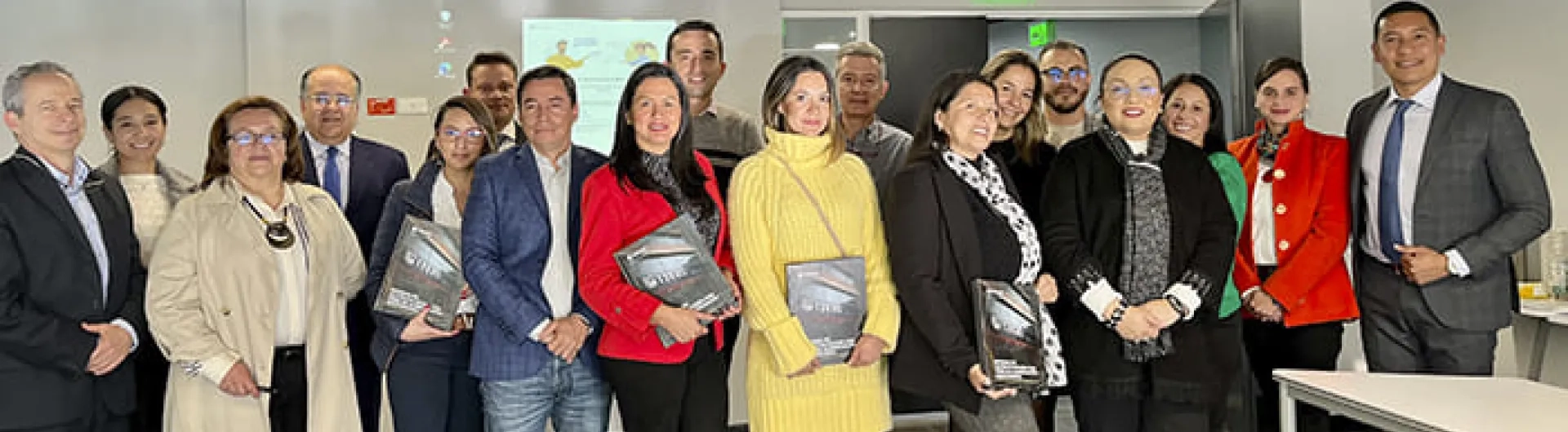 Visita de pares academicos del Ministerio de Educacion 1
